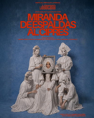 Miranda de Espaldas al Ciprés en Madrid